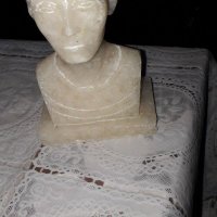 Мраморна статуетка Нефертити, снимка 3 - Други ценни предмети - 34662883