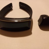 Samsung Galaxy Gear Fit, снимка 2 - Смарт гривни - 43138594