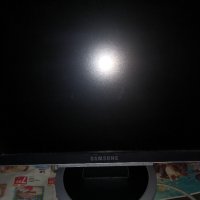 Монитор   Samsung, снимка 3 - Монитори - 37791267