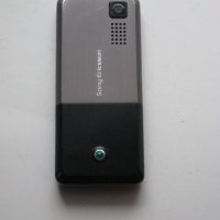 Телефон с копчета Sony Ericsson T280i + зарядно и нови слушалки, снимка 3 - Sony Ericsson - 44131119