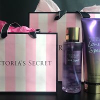 Victoria’s Secret Love Spell подаръчен комплект, парфюмен спрей и лосион за тяло, снимка 1 - Подаръци за жени - 35118294