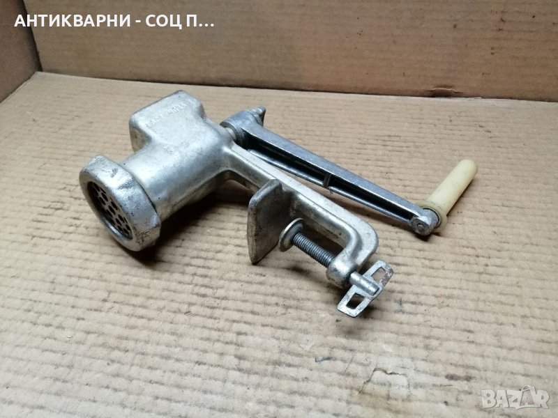 Стара Соц Ръчна Месомелачка. , снимка 1