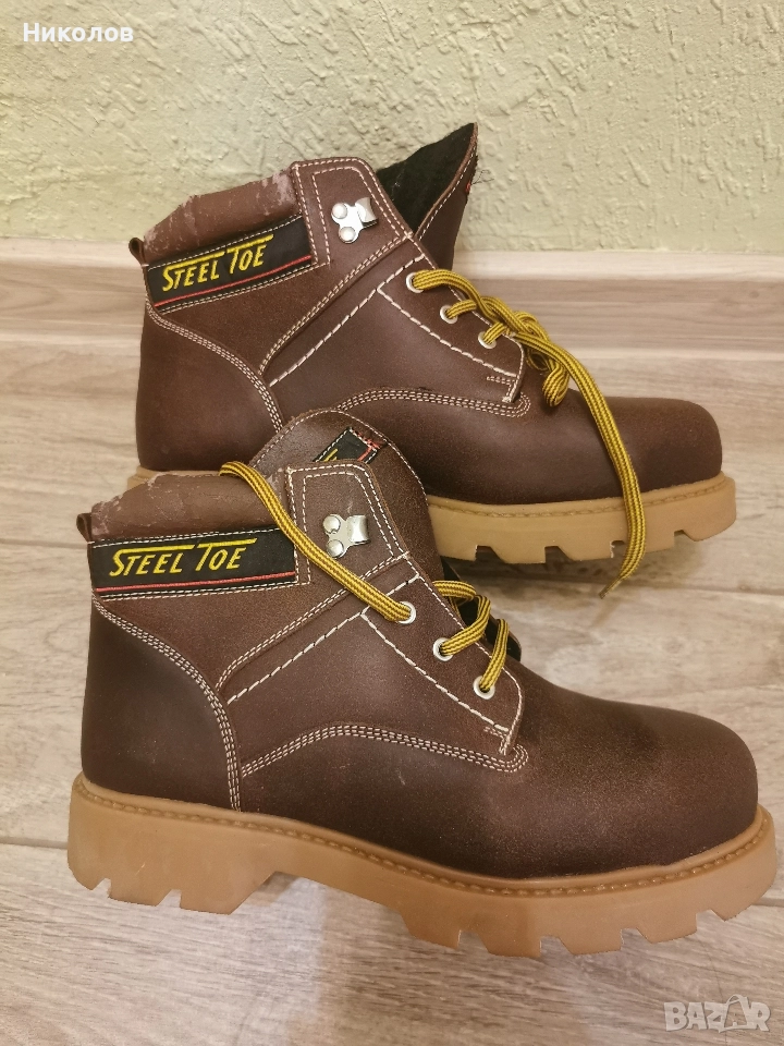 Работни обувки със стоманено бомбе, снимка 1