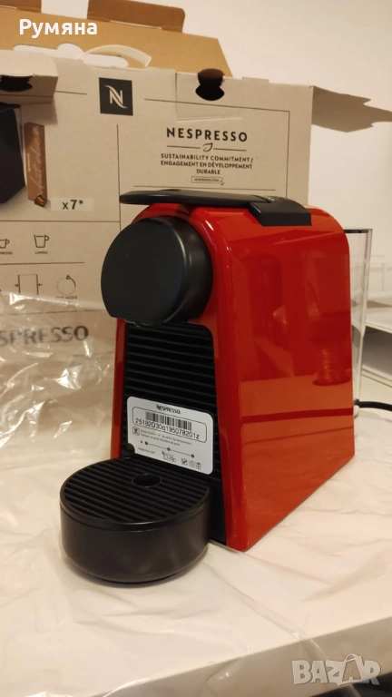 Nespresso кафемашина Essenza Mini + 300 капсули, снимка 1