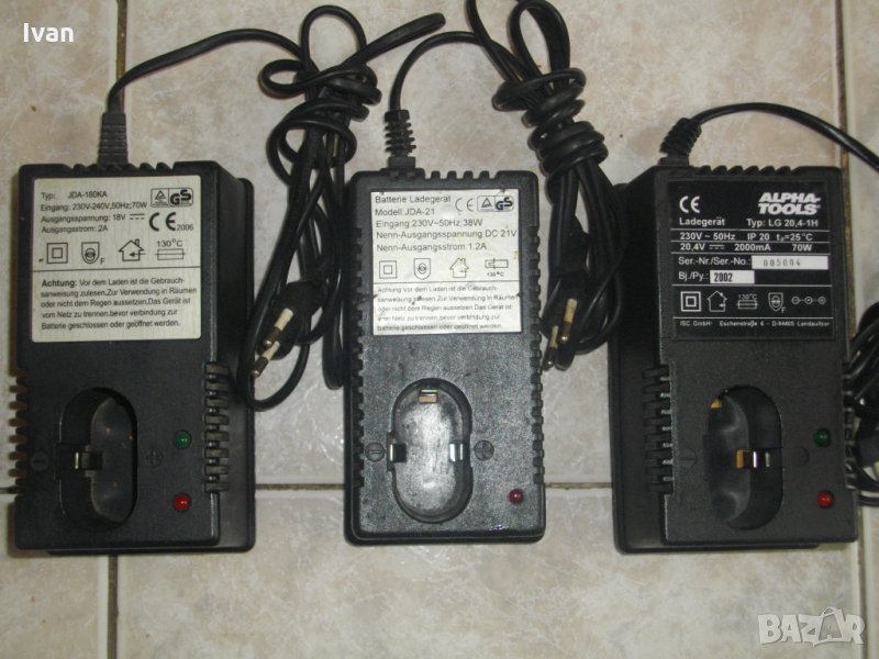 21 Волта-Зарядно Универсално-За Всички Закръглени Батерии За Винтоверт-Немско-2,0 Ампера-НОВО, снимка 1