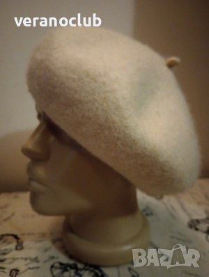 Бежова дамска барета Мек вълнен филц, снимка 1