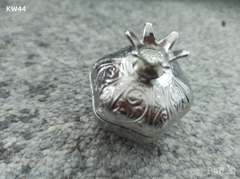 Малка кутийка за бижута, снимка 1