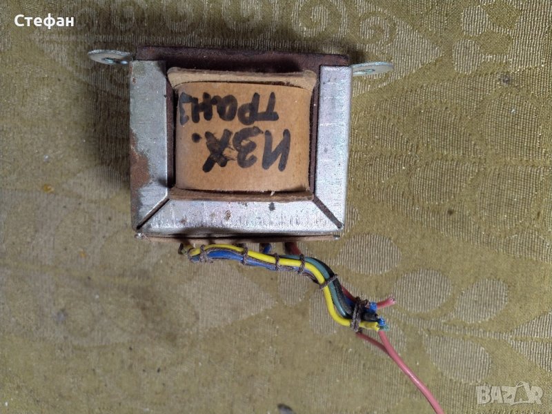 Изходен трансформатор от транзисторен български грамофон, снимка 1