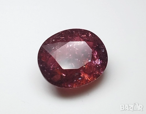 Забележителен турмалин в голям размер и рядък цвят 17.20Кт.! Сертифициран! Нов!, снимка 4 - Други - 52461513