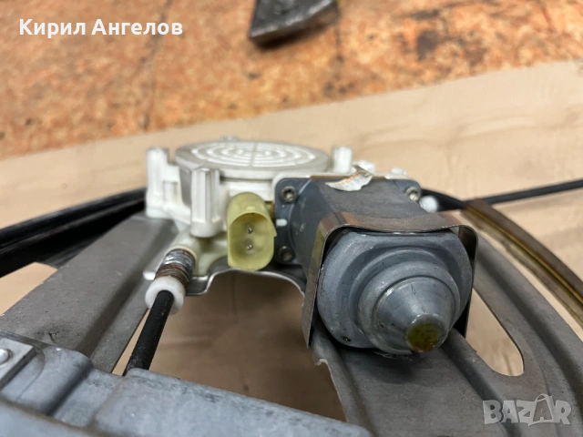 Преден ляв ел. механизъм на стъклото за BMW E39 (седан и комби), снимка 6 - Части - 53609306