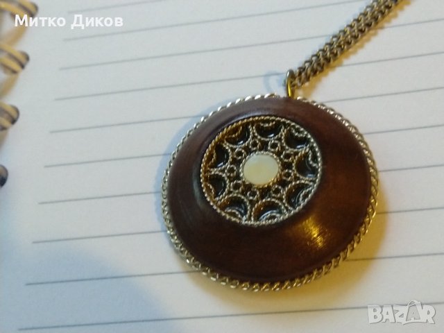 Висулка от соца уникат дървена със сребърни орнаменти и сребърно колие  фи 33мм и дебел. 7мм в кутия, снимка 5 - Колиета, медальони, синджири - 43397488