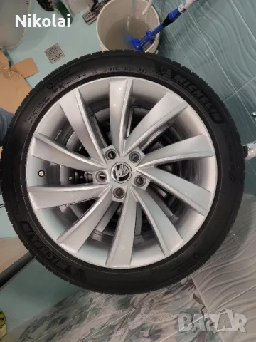 Алуминиеви джанти Pegasus 18“ Superb III, 8,0J x 18" ET 44

Подарък гуми 235х45х18, снимка 1