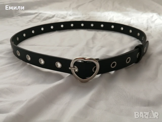 Комплект дамски кожен колан и чантичка сърце , снимка 10 - Колани - 51075547