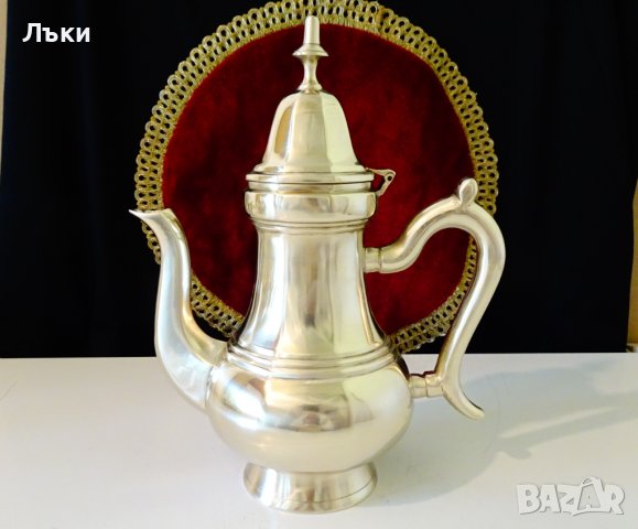 Английска бронзова кана 1 кг.,маркирана. 