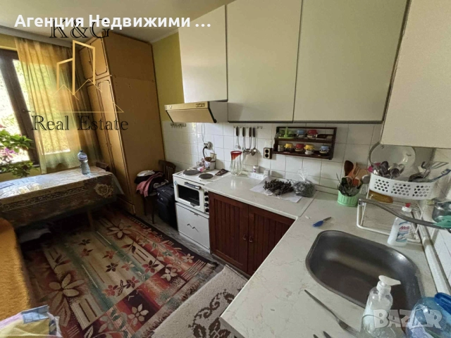 Две къщи в един двор и заведение, снимка 3 - Къщи - 51521752