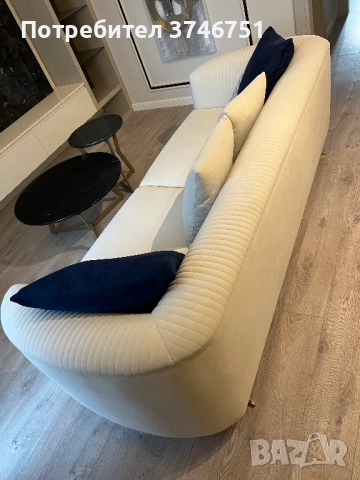 Луксозен диван с метални крака - нов, снимка 2 - Дивани и мека мебел - 51711302