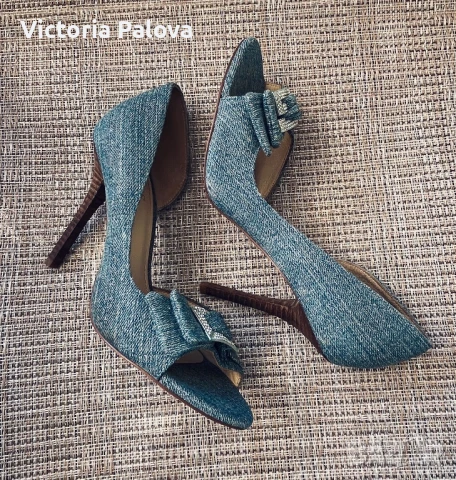 Отворени летни обувки GUESS BY MARCIANO оригинал, снимка 8 - Дамски обувки на ток - 50573530