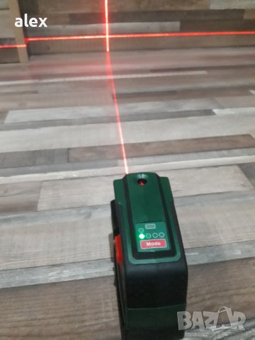 Лазерен нивелир лазер нивел bosch pcl 20+стойка за стена, снимка 2 - Други инструменти - 39540538
