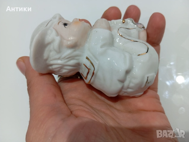 Порцеланова фигура маркирана Дете, снимка 14 - Статуетки - 52496100