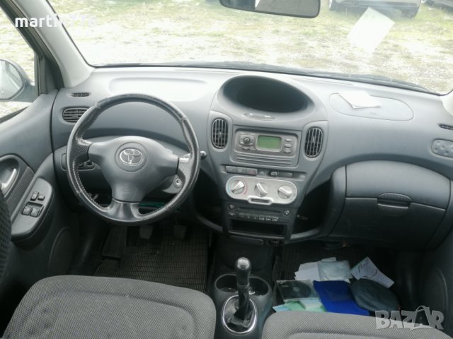 Toyota YarisVerso 1.4 D4D 75коня на части, снимка 6 - Автомобили и джипове - 28428962