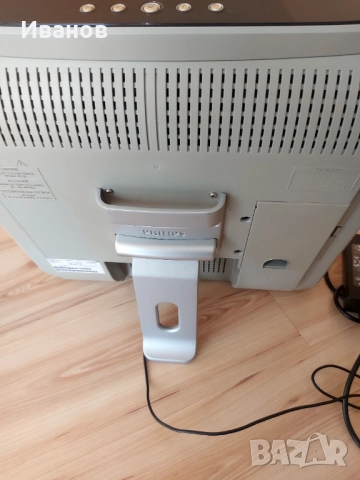 Led телевизор Philips 20", снимка 3 - Телевизори - 52547819