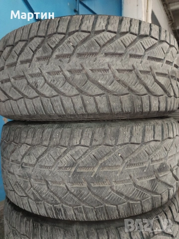 Зимни гуми 235/40/18, снимка 3 - Гуми и джанти - 53471035