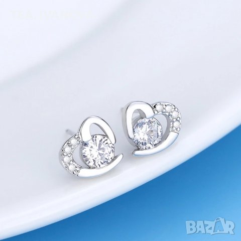 Различни модели дамски обеци, снимка 10 - Обеци - 27940340