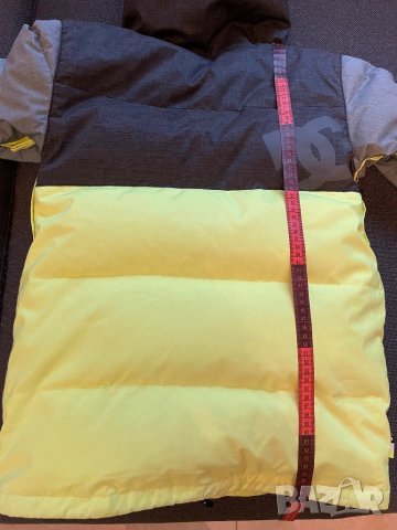 Ски яке DC, снимка 4 - Зимни спортове - 43271459