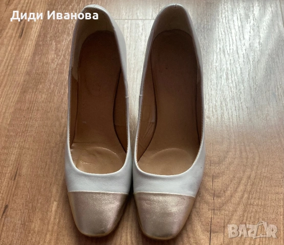 Дамски обувки със среден ток