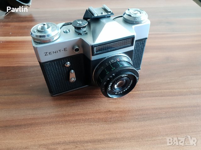 Фотоапарат Зенит-Е, снимка 6 - Антикварни и старинни предмети - 40003545