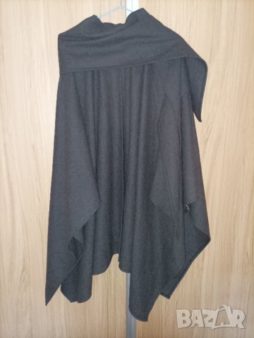 Вълнено асиметрично пончо/пелерина 