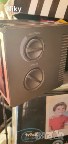 Радиочасовник Universum , снимка 3 - Радиокасетофони, транзистори - 47803312