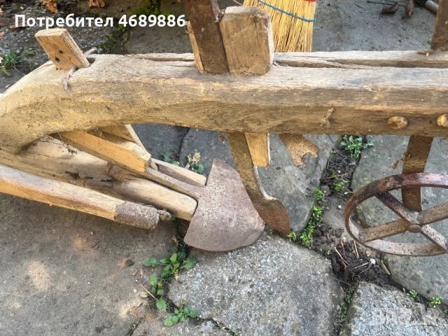 Старинен плуг (рало), снимка 2 - Антикварни и старинни предмети - 52876675
