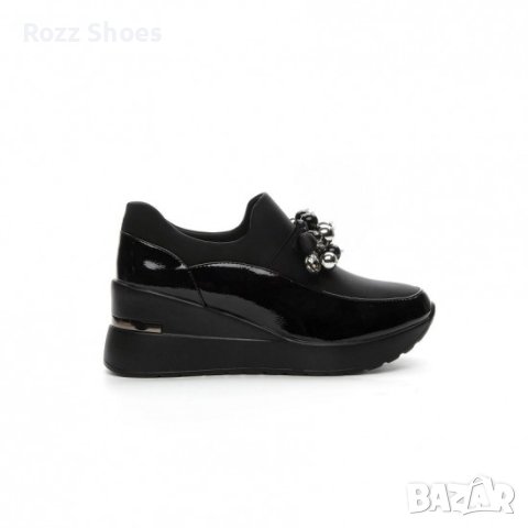 Дамски спортни обувки в черен цвят код24, снимка 2 - Дамски ежедневни обувки - 44043209