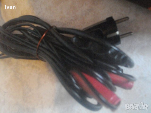 12V-24V Волта-Немско Авто Оригинално Зарядно За Акумулатори-BOSCH L2412-Отлично-12 Ампера-Старо Каче, снимка 13 - Други инструменти - 43716208