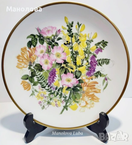 Декоративна порцеланова чиния Caverswall от колекцията WILDFLOWERS.