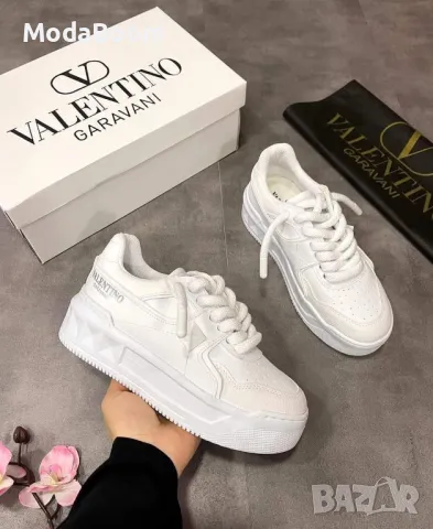 Valentino • мъжки бели маратонки , снимка 2 - Маратонки - 48042244