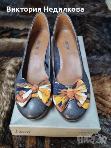 Нови обувки Jana 