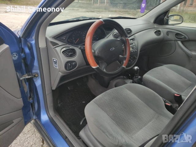 Ford Focus 1.8, снимка 9 - Автомобили и джипове - 52750714
