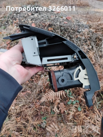 Централна конзола с дисплей , снимка 4 - Части - 53250258