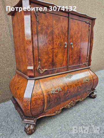 Шкаф в стил Чипъндейл с интарзия, снимка 2 - Шкафове - 52776085