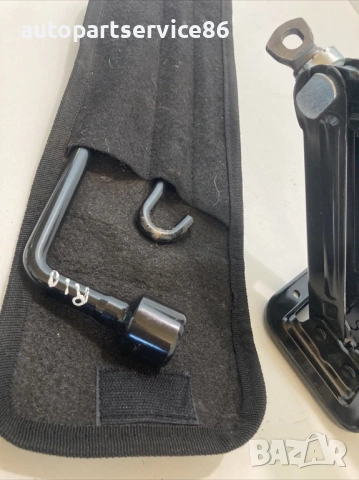 Крик и ключ за гуми за KIA Rio 1.5 CRDi (1540-700), снимка 3 - Части - 53283825