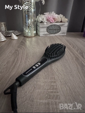 Четка за изправяне на коса SilverCrest с регулиране на температурата