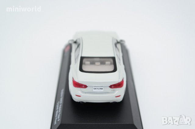 Nissan Skyline 350GT Hybrid V37 - мащаб 1:43 на J-Collection модела е нов в PVC дисплей-кейс, снимка 7 - Колекции - 27648934