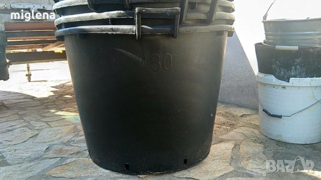 продавам големи саксии  по 130 л, снимка 3 - Саксии и кашпи - 32726556