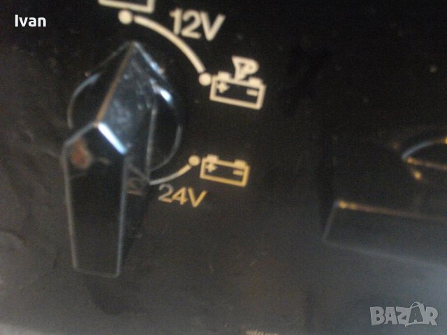 12V-24V Волта-Немско Авто Оригинално Зарядно За Акумулатори-BOSCH L2412-Отлично-12 Ампера-Старо Каче, снимка 10 - Други инструменти - 43716208