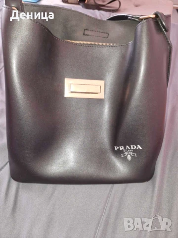 Чанта Prada, снимка 7 - Чанти - 50828977