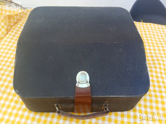 МОСКВА пишеща машина, снимка 4 - Антикварни и старинни предмети - 36688731