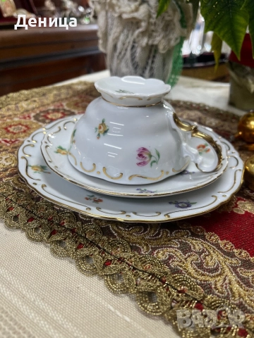 Felda Rhon 1933-1949 Троен сет за чай  Бял порцелан, нежни цветни букети, златен кант и златна ръчно, снимка 10 - Чаши - 52942076
