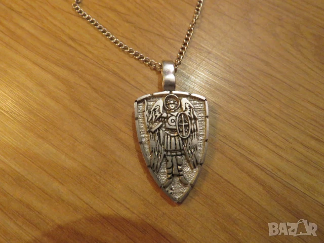 Старинен солиден сребърен медальон Архангел Михаил със синджирче - Вашият Амулет за защита сребро